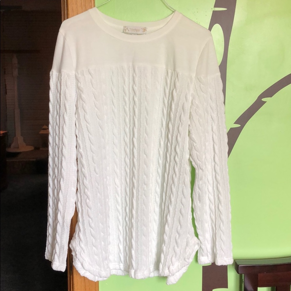 Weekend Suzanne Betro Women’s Cable Knit Sweater